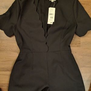NWT Storee plunge scalloped Romper
